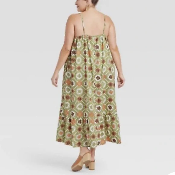 Universal Thread Women's Plus Size Quilted Sleeveless Tiered Dress- Green - Picture 4 of 15